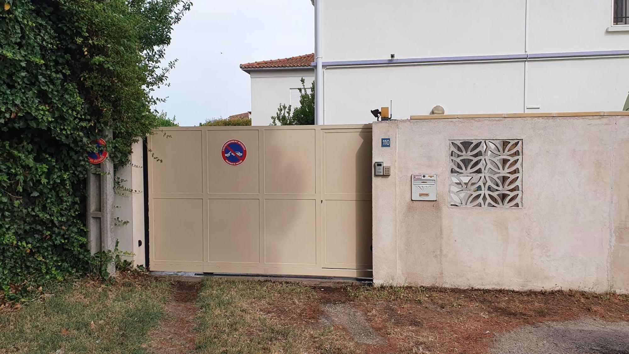 Superbe T2 Avec Jardin, Piscine-Enfant Et Parking Lägenhet Arles Exteriör bild